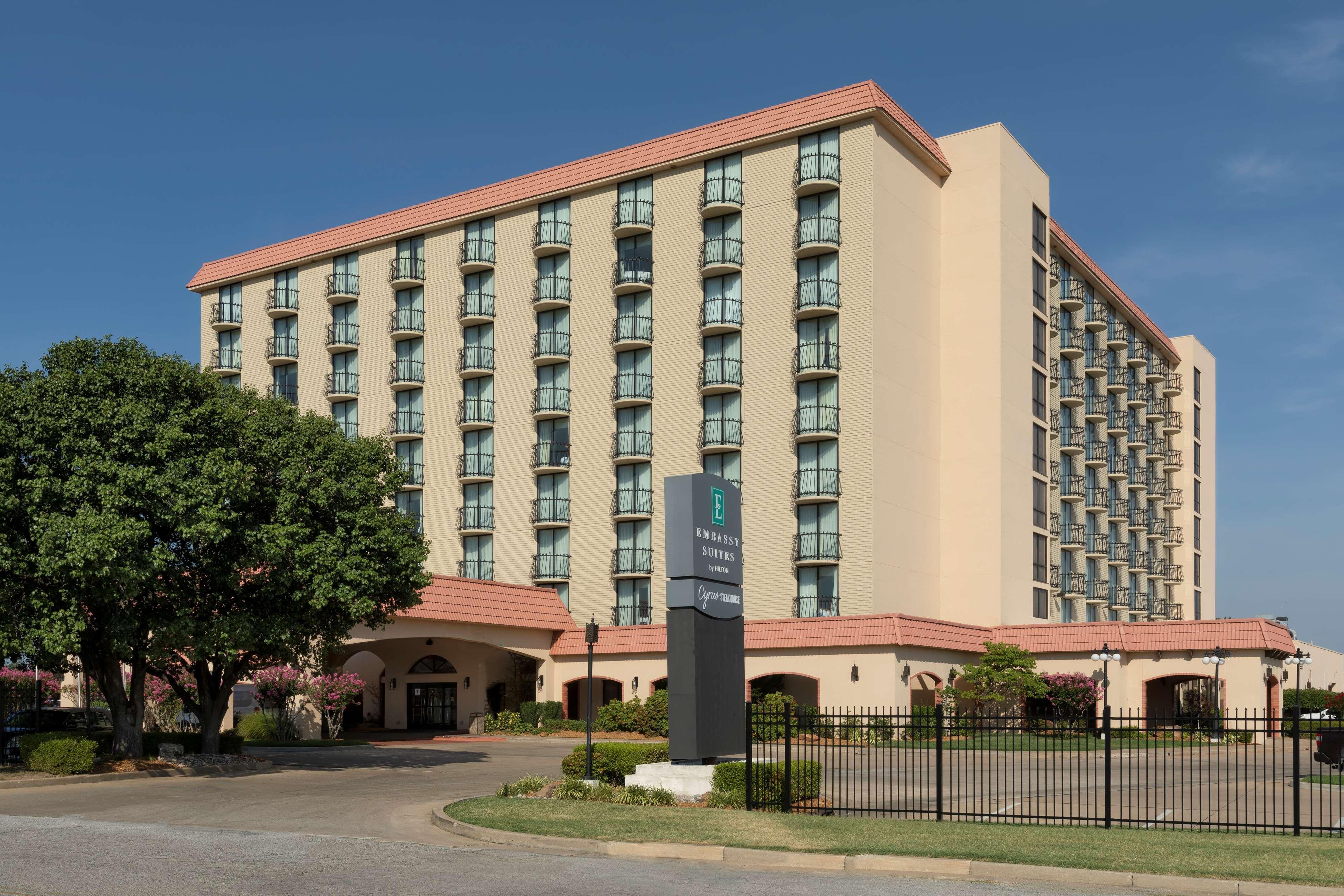 Embassy Suites By Hilton Tulsa I-44 Exterior foto